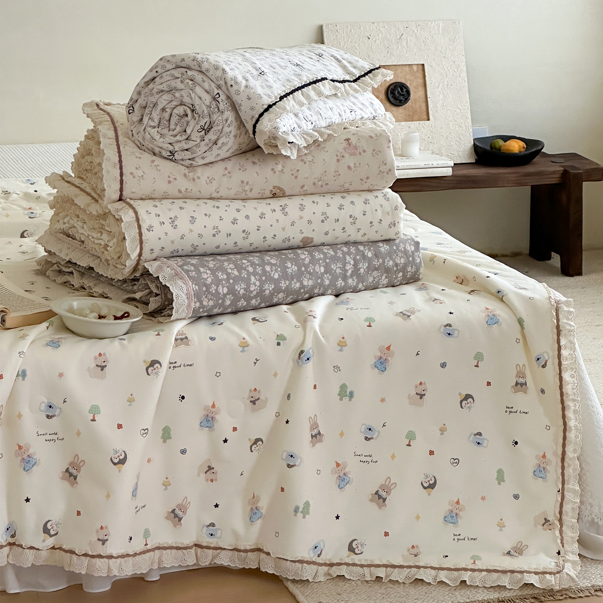 91家纺网 家纺一手货源 找家纺 （总）一加一 2026新款全棉活性印花立体花边大豆夏被夏凉被空调被四件套