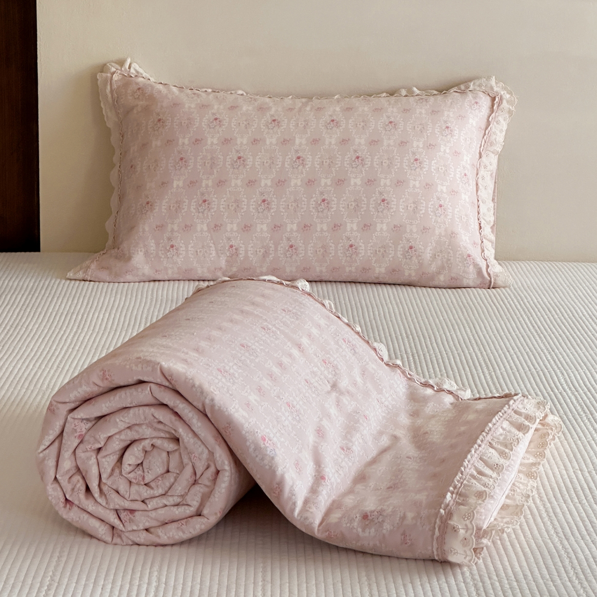 一加一 2026新款全棉活性印花立体花边大豆夏被夏凉被空调被四件套 浅茶春樱