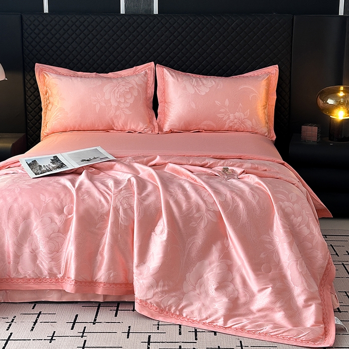 91家纺网 家纺一手货源 找家纺 莉迪娅 2026新款全棉纯棉贡缎提花夏被夏凉被空调被四件套 曼陀罗红玉