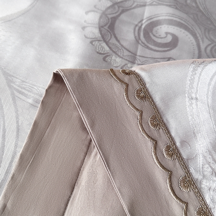 91家纺网 家纺一手货源 找家纺 莉迪娅 2026新款全棉纯棉贡缎提花夏被夏凉被空调被四件套 别样年华银灰