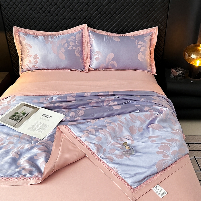 91家纺网 家纺一手货源 找家纺 莉迪娅 2026新款全棉纯棉贡缎提花夏被夏凉被空调被四件套 叶语浪漫浅紫