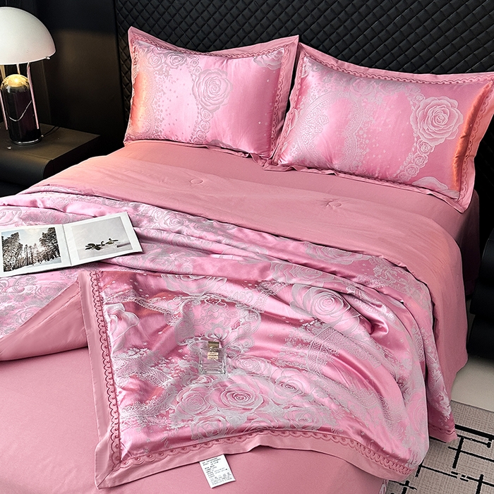 91家纺网 家纺一手货源 找家纺 莉迪娅 2026新款全棉纯棉贡缎提花夏被夏凉被空调被四件套 花逸芳心豆沙