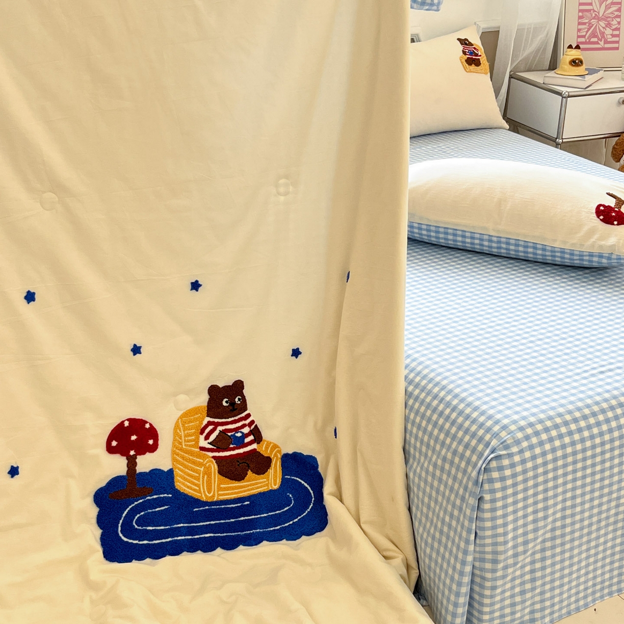 91家纺网 家纺一手货源 找家纺 （总）一加一 2026新款全棉色织水洗棉毛巾绣大豆夏被夏凉被空调被四件套-闲趣小熊