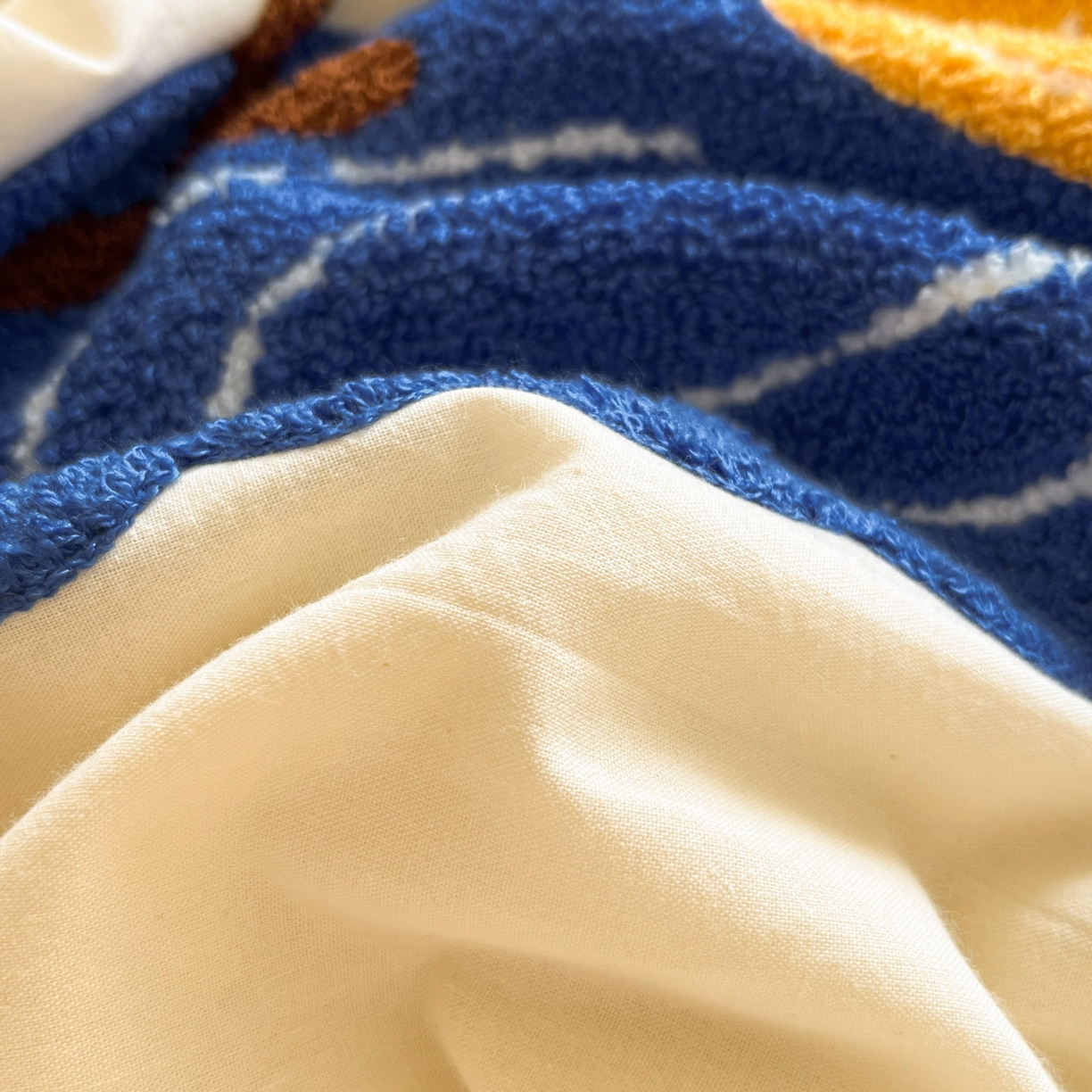 91家纺网 家纺一手货源 找家纺 一加一 2026新款全棉色织水洗棉毛巾绣大豆夏被夏凉被空调被四件套-闲趣小熊 闲趣小熊-格小绿