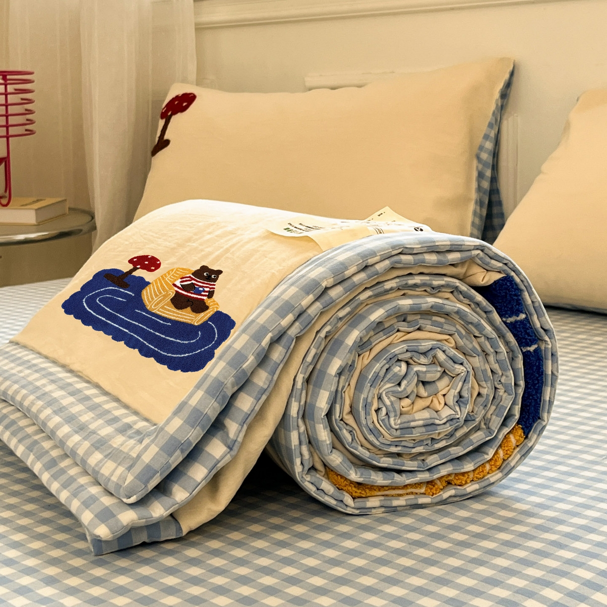 91家纺网 家纺一手货源 找家纺 一加一 2026新款全棉色织水洗棉毛巾绣大豆夏被夏凉被空调被四件套-闲趣小熊 闲趣小熊-格小蓝