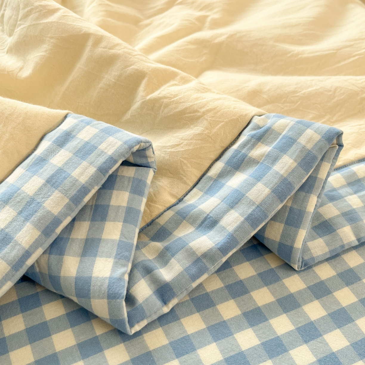 91家纺网 家纺一手货源 找家纺 一加一 2026新款全棉色织水洗棉毛巾绣大豆夏被夏凉被空调被四件套-闲趣小熊 闲趣小熊-格小蓝