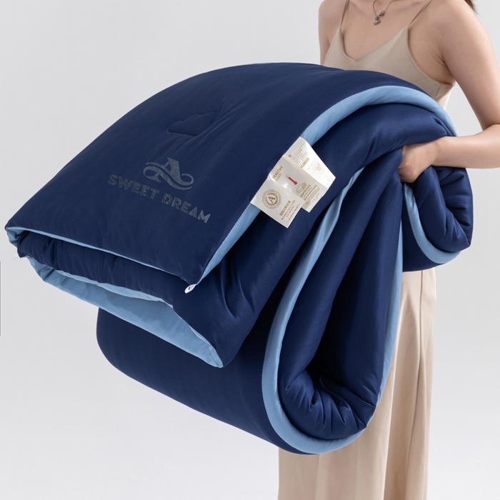 91家纺网 家纺一手货源 找家纺 莉迪娅 2026新款深睡控温云朵被被子被芯 藏蓝拼天蓝