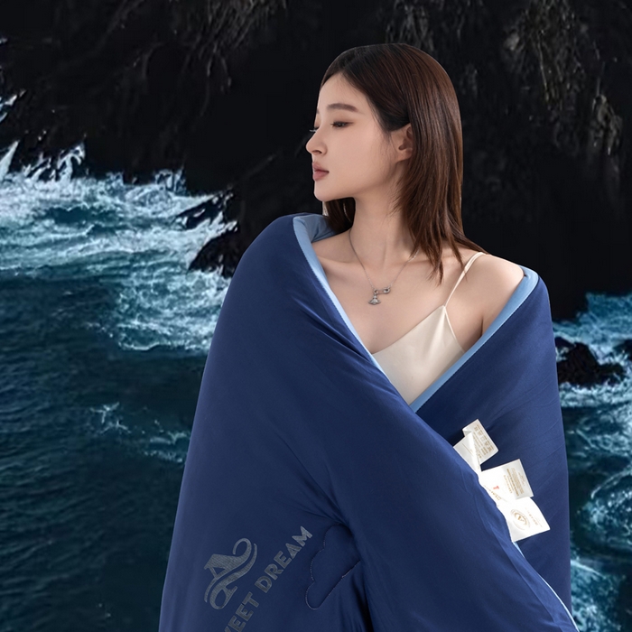 91家纺网 家纺一手货源 找家纺 莉迪娅 2026新款深睡控温云朵被被子被芯 藏蓝拼天蓝