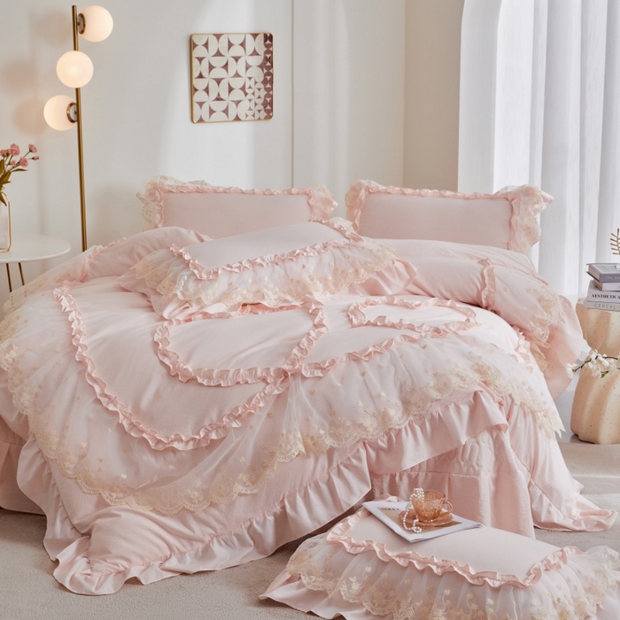 91家纺网 家纺一手货源 找家纺 七里香 2026春夏新款加厚锦棉雪纺蕾丝法式仿棉床盖韩版公主风四件套 心有所属-粉玉