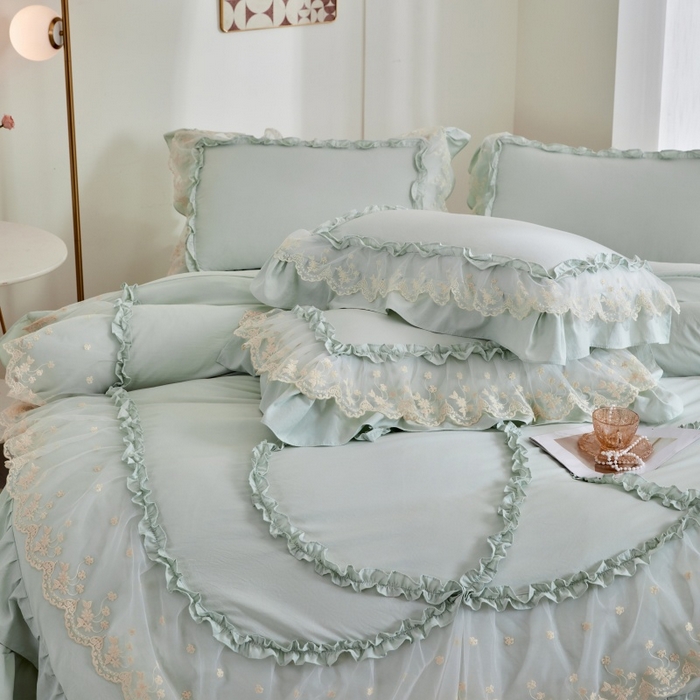 91家纺网 家纺一手货源 找家纺 七里香 2026春夏新款加厚锦棉雪纺蕾丝法式仿棉床盖韩版公主风四件套 心有所属-浅绿
