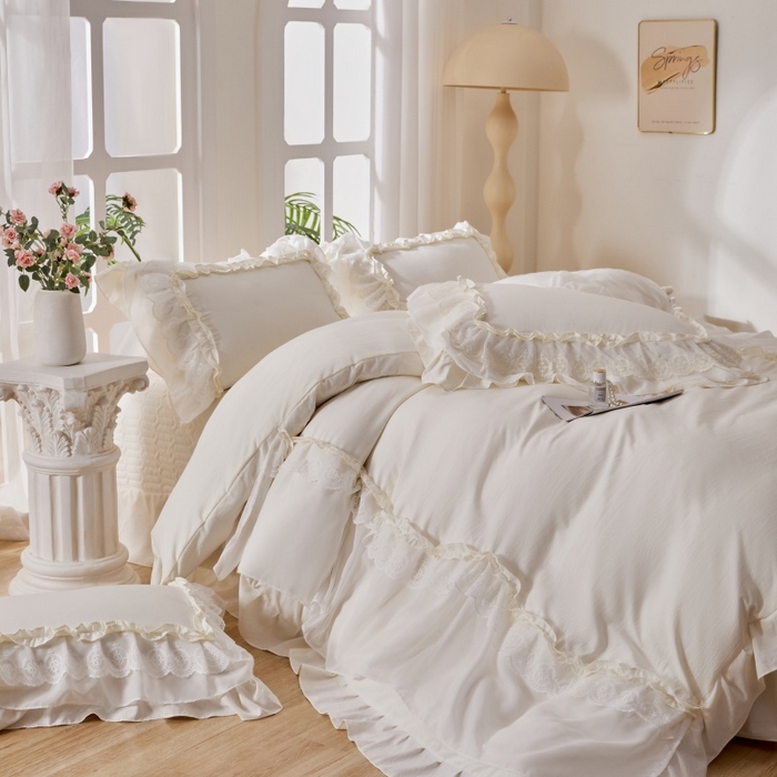 91家纺网 家纺一手货源 找家纺 七里香 2026春夏新款加厚锦棉雪纺蕾丝法式仿棉床盖韩版公主风四件套 知羽-米白