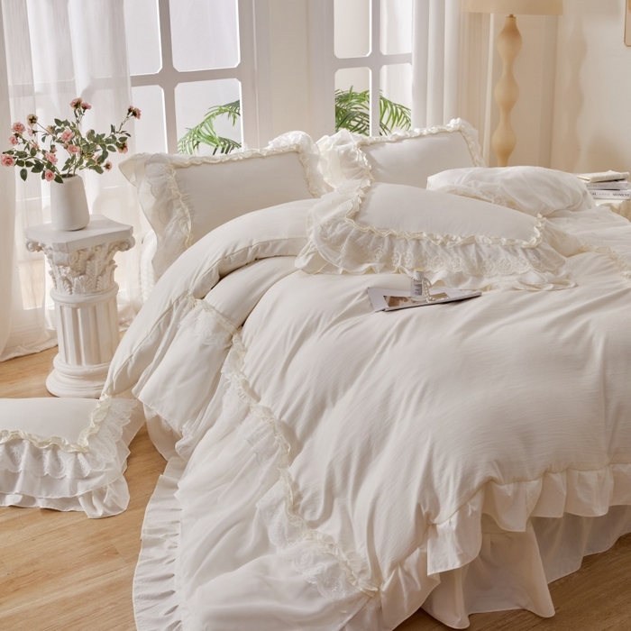 91家纺网 家纺一手货源 找家纺 七里香 2026春夏新款加厚锦棉雪纺蕾丝法式仿棉床盖韩版公主风四件套 知羽-米白