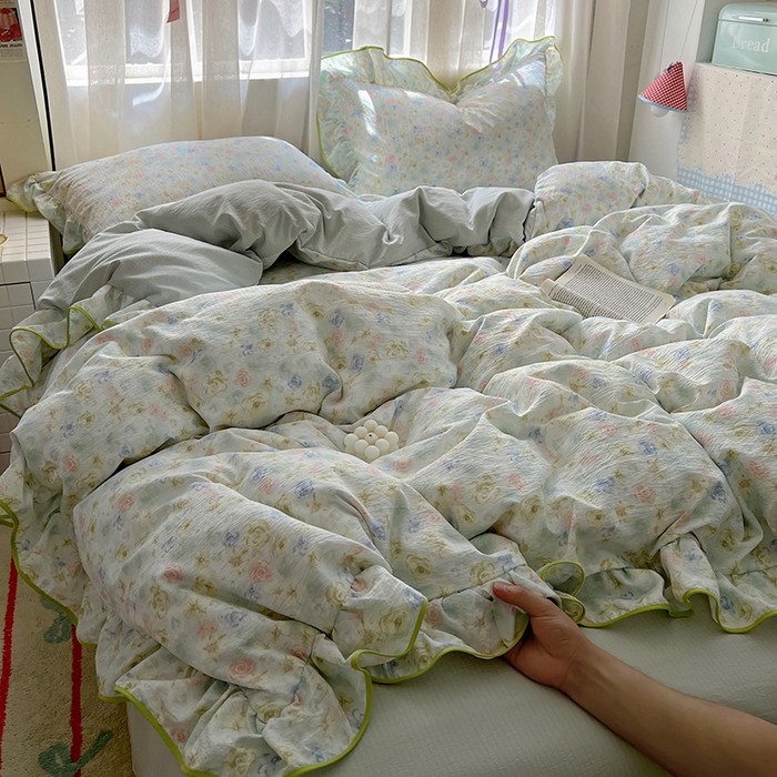 91家纺网 家纺一手货源 找家纺 睡美美家纺 2026新款皱皱纱肤感花边四件套 绿野