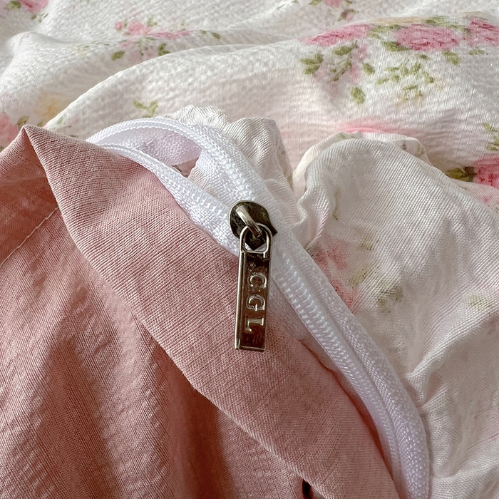 91家纺网 家纺一手货源 找家纺 睡美美家纺 2026新款皱皱纱肤感花边四件套 夭夭