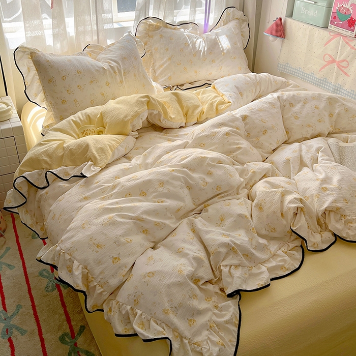 91家纺网 家纺一手货源 找家纺 睡美美家纺 2026新款皱皱纱肤感花边四件套 莹光