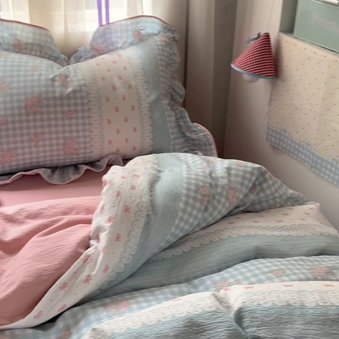 91家纺网 家纺一手货源 找家纺 睡美美家纺 2026新款皱皱纱肤感花边四件套 梦境织格