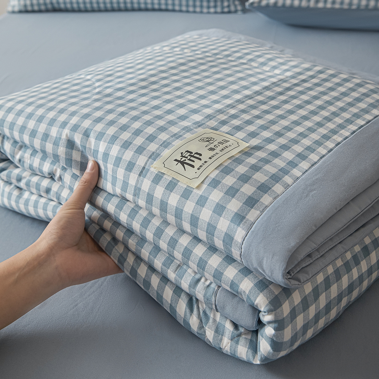 91家纺网 家纺一手货源 找家纺 寐眠2021新款牛奶绒四件套 hello-life浅咖纯色