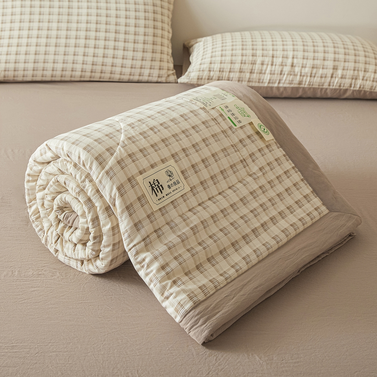 91家纺网 家纺一手货源 找家纺 寐眠 2026新款水洗棉花夏被夏凉被空调被 燕麦小方