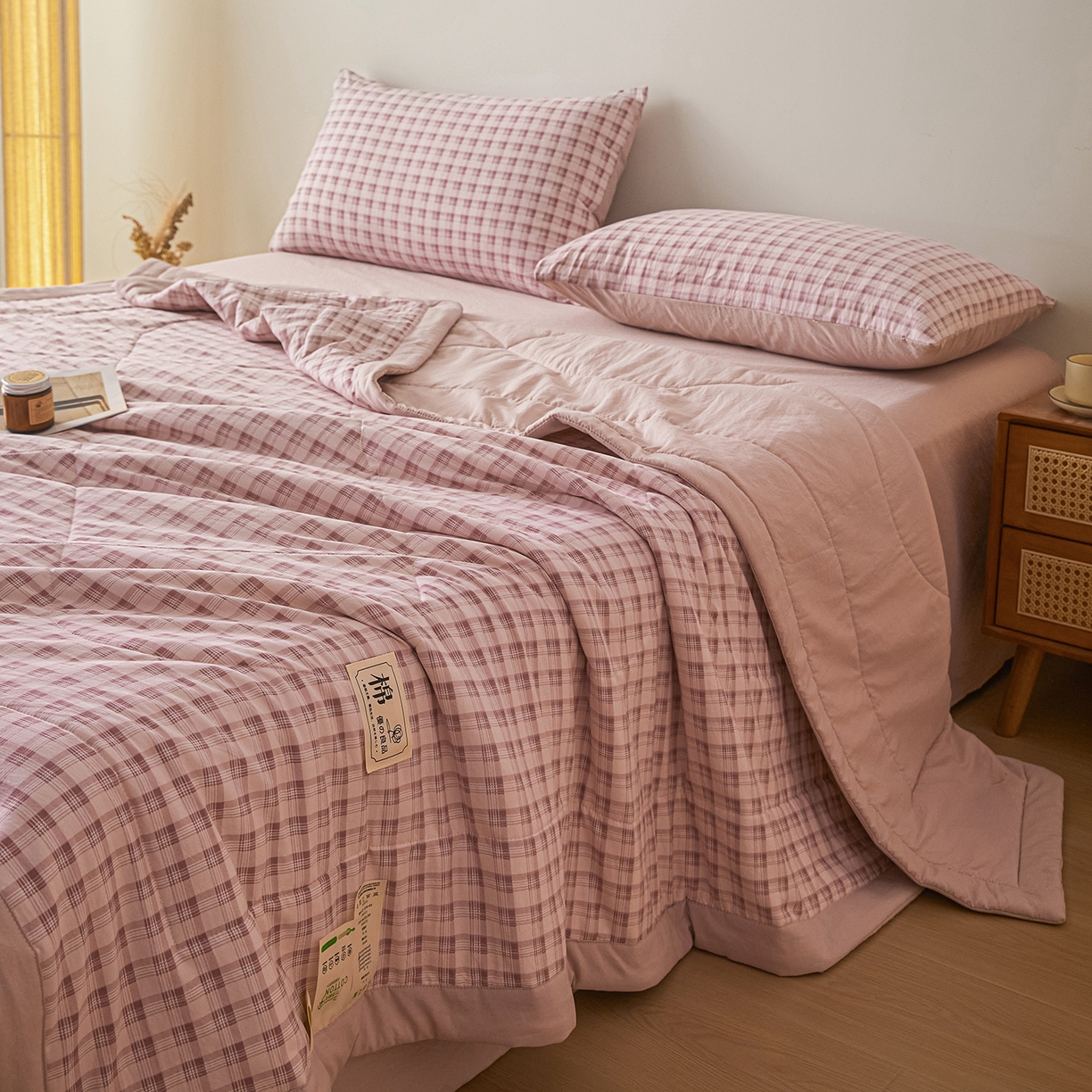 91家纺网 家纺一手货源 找家纺 寐眠 2026新款水洗棉花夏被夏凉被空调被 粉雾小格