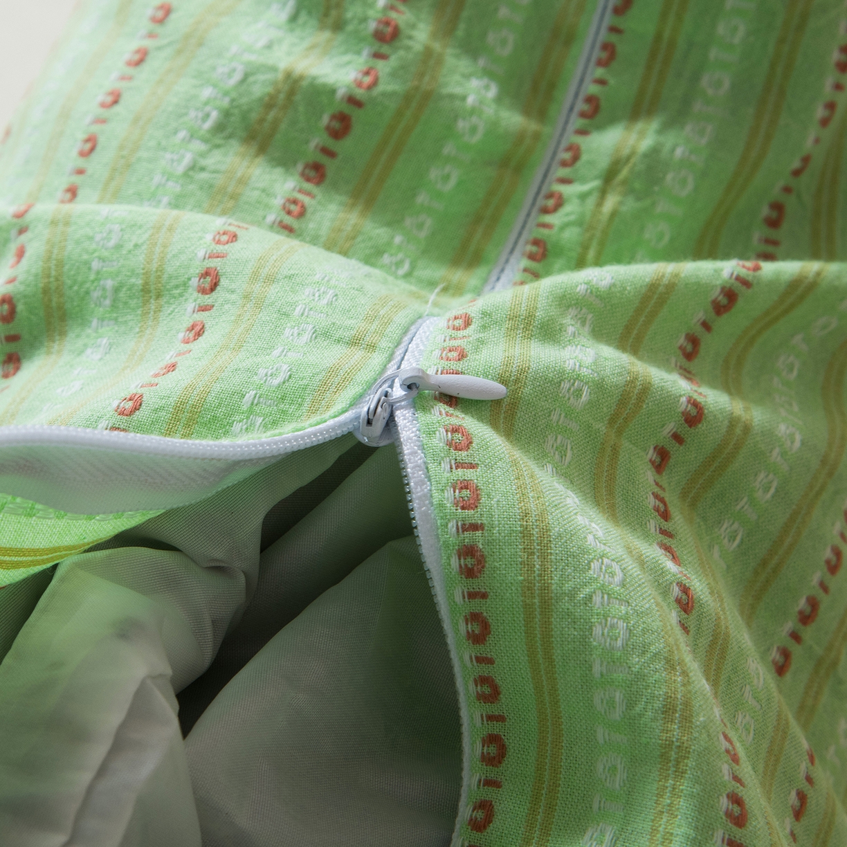 91家纺网 家纺一手货源 找家纺 莉迪娅 2026新款全棉立体条纹荞麦枕枕头枕芯 条纹黄