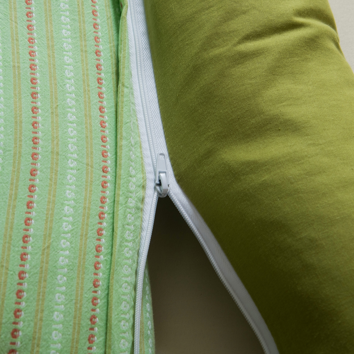 91家纺网 家纺一手货源 找家纺 莉迪娅 2026新款全棉立体条纹荞麦枕枕头枕芯 条纹黄