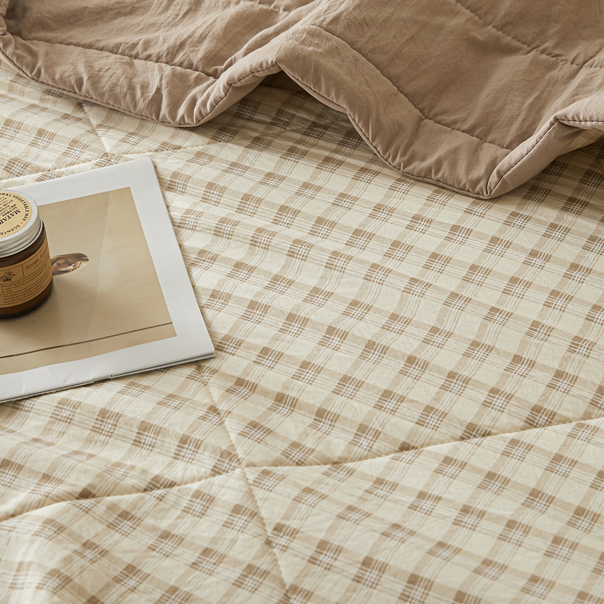 91家纺网 家纺一手货源 找家纺 寐眠 2026新款水洗棉花夏被夏凉被空调被 燕麦小方