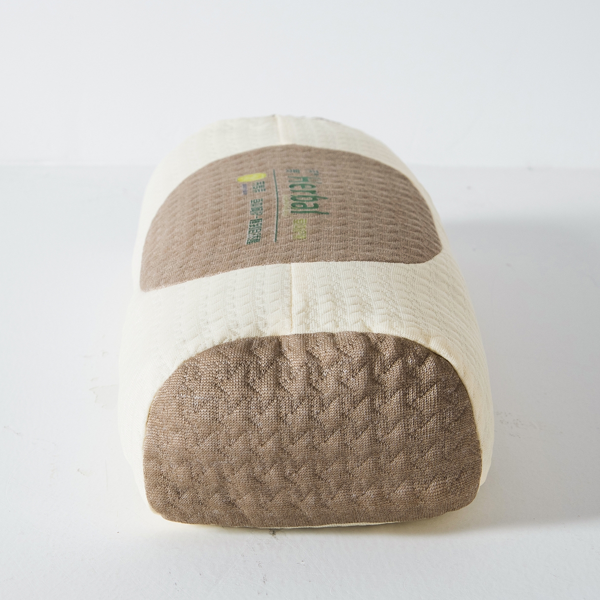 91家纺网 家纺一手货源 找家纺 莉迪娅 2026新款本草呵护针织棉荞麦护颈枕枕头枕芯 米白