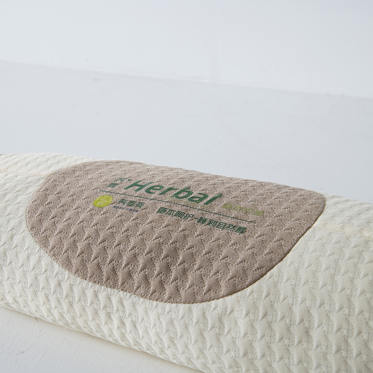 91家纺网 家纺一手货源 找家纺 莉迪娅 2026新款本草呵护针织棉荞麦护颈枕枕头枕芯 米白