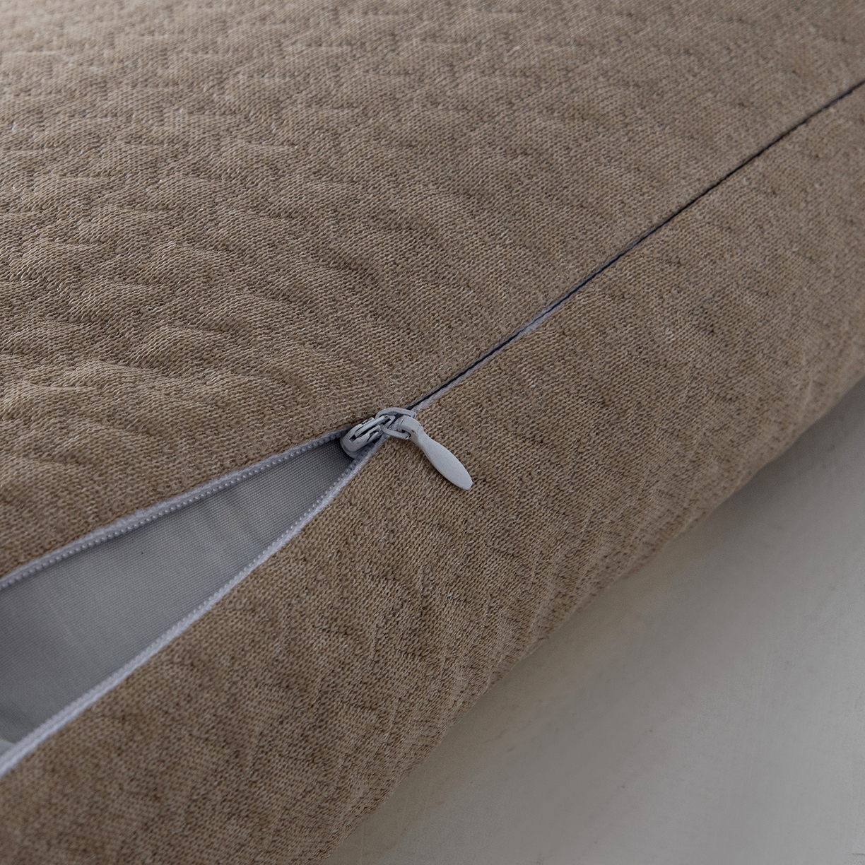 91家纺网 家纺一手货源 找家纺 （总）莉迪娅 2026新款本草呵护针织棉荞麦护颈枕枕头枕芯