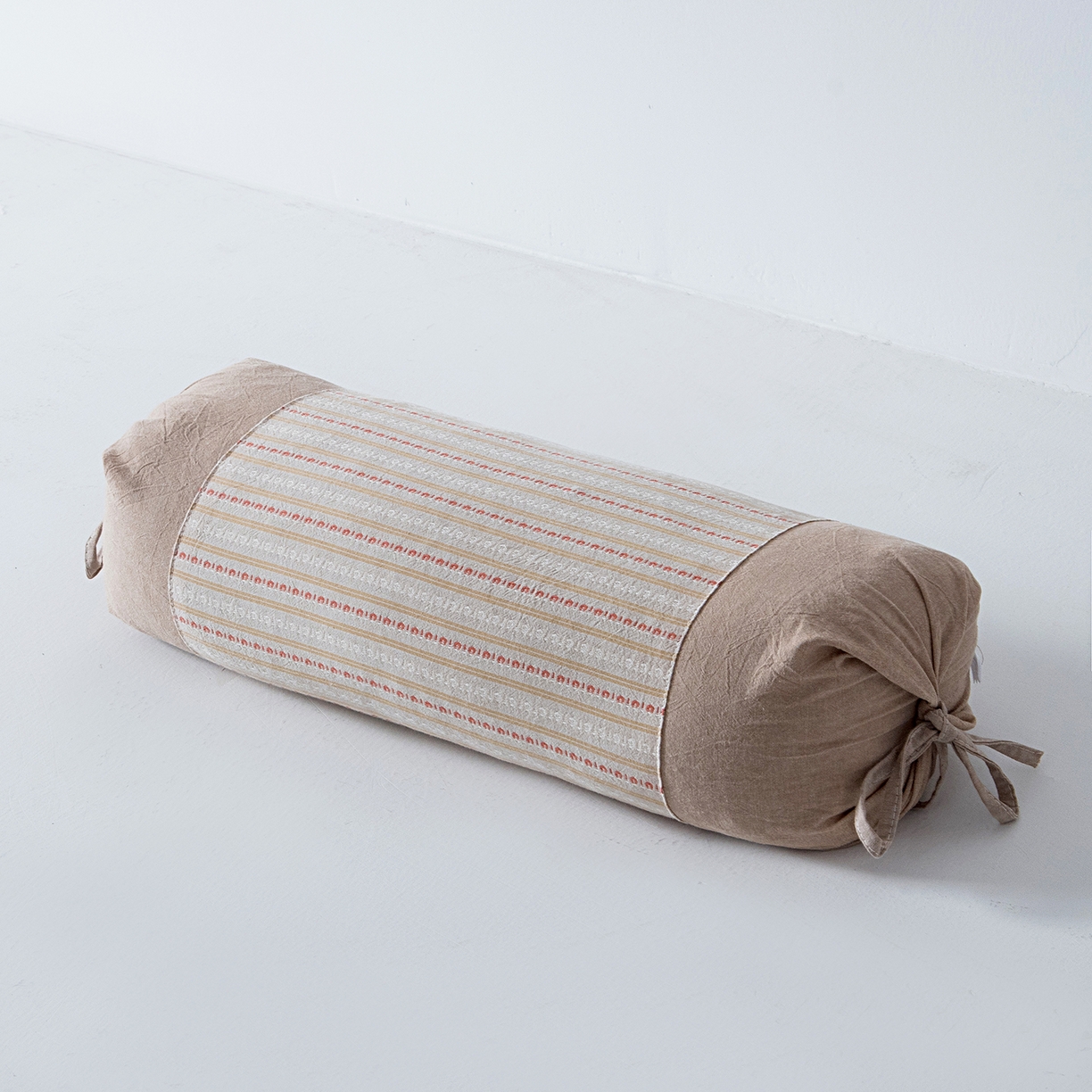 91家纺网 家纺一手货源 找家纺 （总）莉迪娅 2026新款全棉立体条纹荞麦糖果枕枕头枕芯