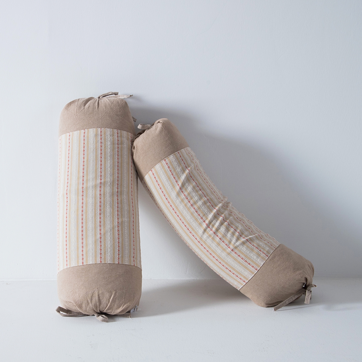 91家纺网 家纺一手货源 找家纺 （总）莉迪娅 2026新款全棉立体条纹荞麦糖果枕枕头枕芯