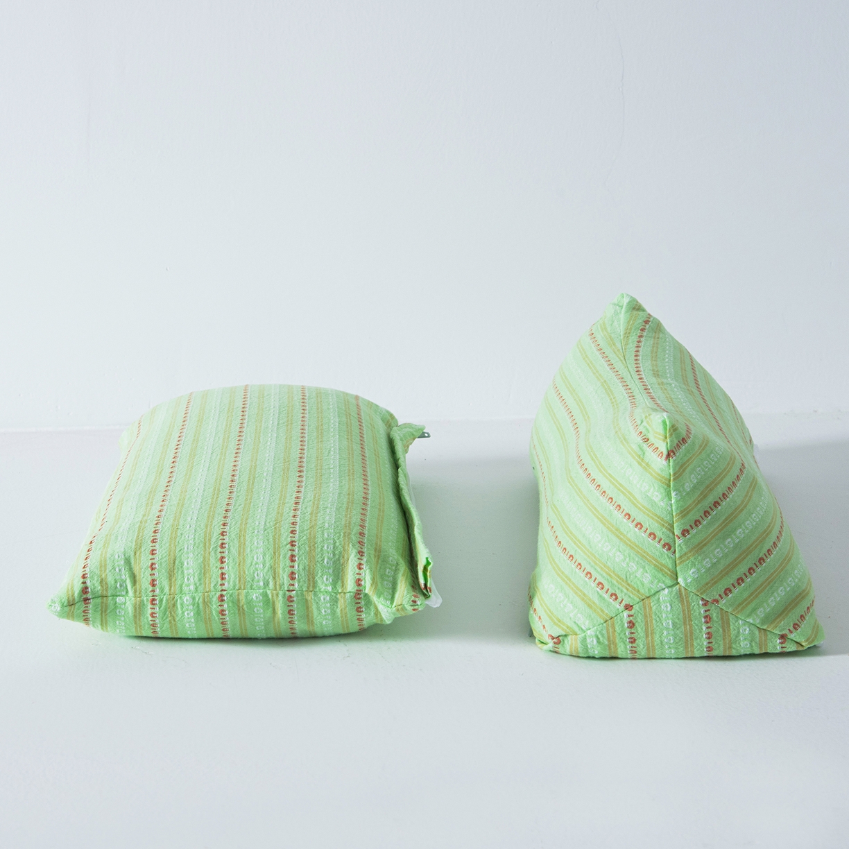 91家纺网 家纺一手货源 找家纺 莉迪娅 2026新款三角牵引组合荞麦枕枕头枕芯 三角枕-绿