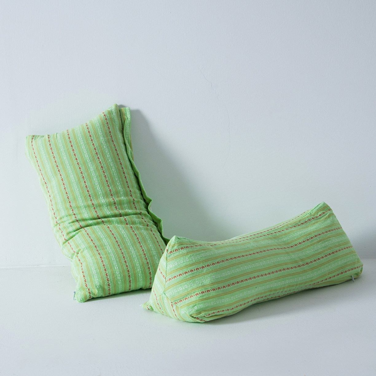 91家纺网 家纺一手货源 找家纺 莉迪娅 2026新款三角牵引组合荞麦枕枕头枕芯 三角枕-绿