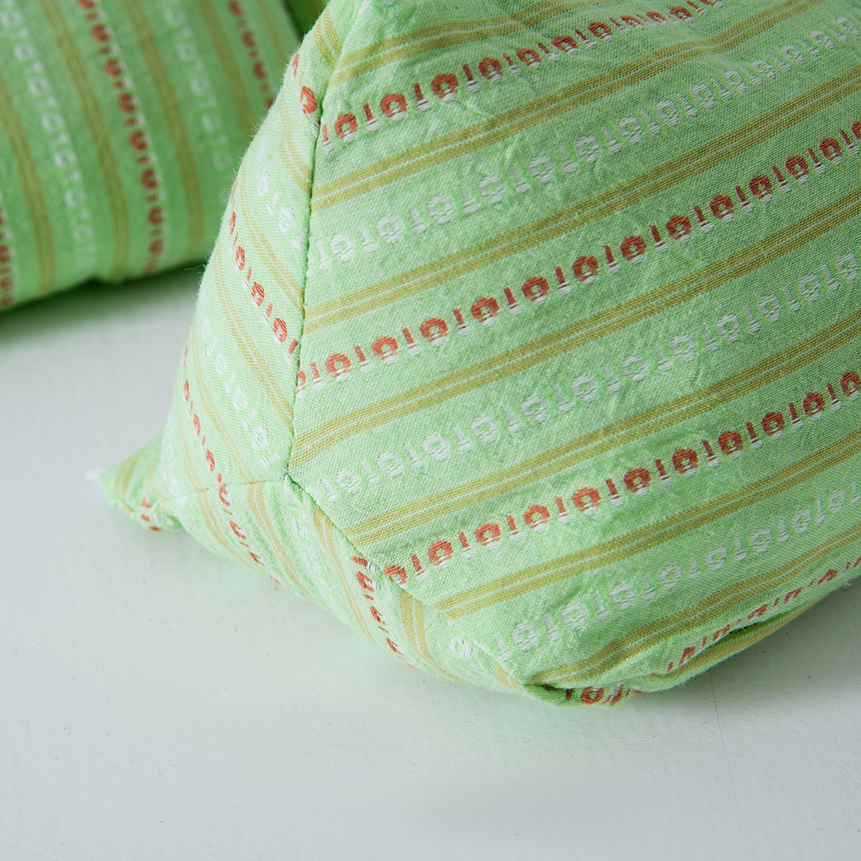 91家纺网 家纺一手货源 找家纺 莉迪娅 2026新款三角牵引组合荞麦枕枕头枕芯 三角枕-绿