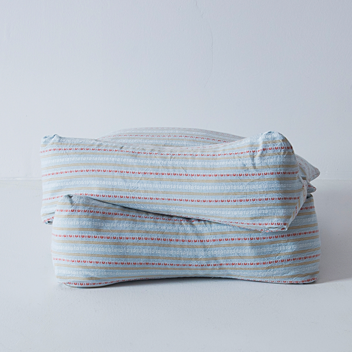 91家纺网 家纺一手货源 找家纺 莉迪娅 2026新款三角牵引组合荞麦枕枕头枕芯 三角枕-灰