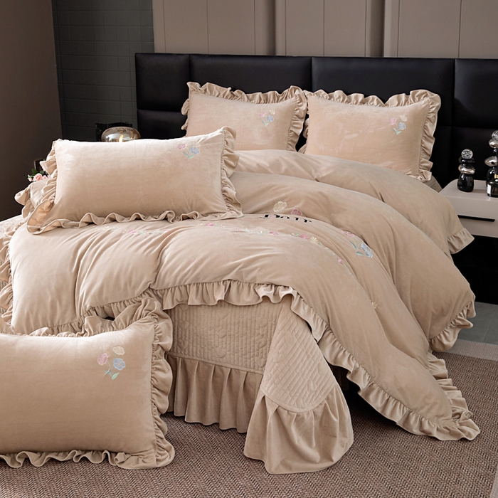 91家纺网 家纺一手货源 找家纺 莉迪娅 2026新款宝宝绒绣花床盖四件套婴儿绒纯色牛奶绒-Do系列 Do-香槟