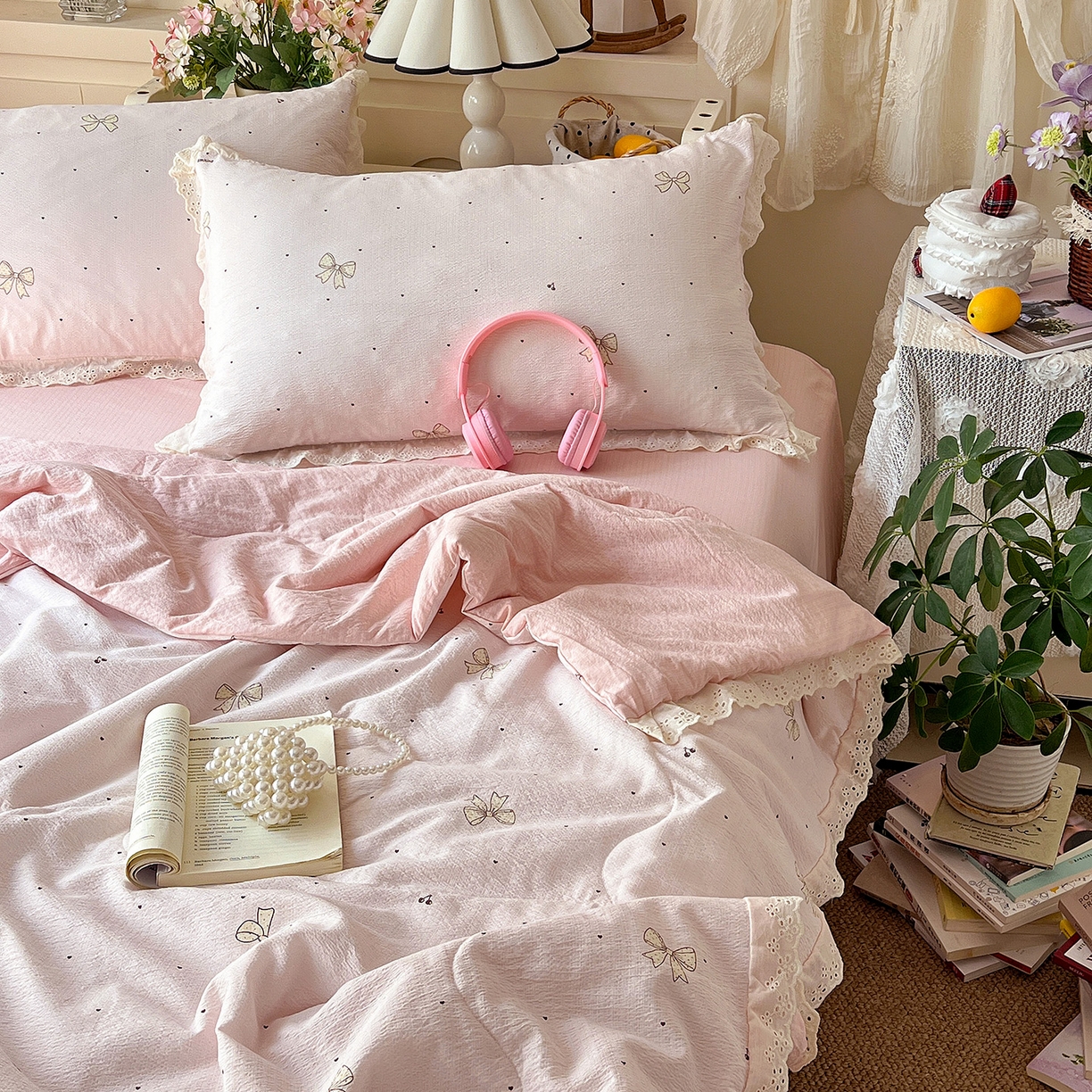 91家纺网 家纺一手货源 找家纺 瑞禾家纺 2026新款彩色花边木棉皱皱纱夏被四件套 初心粉