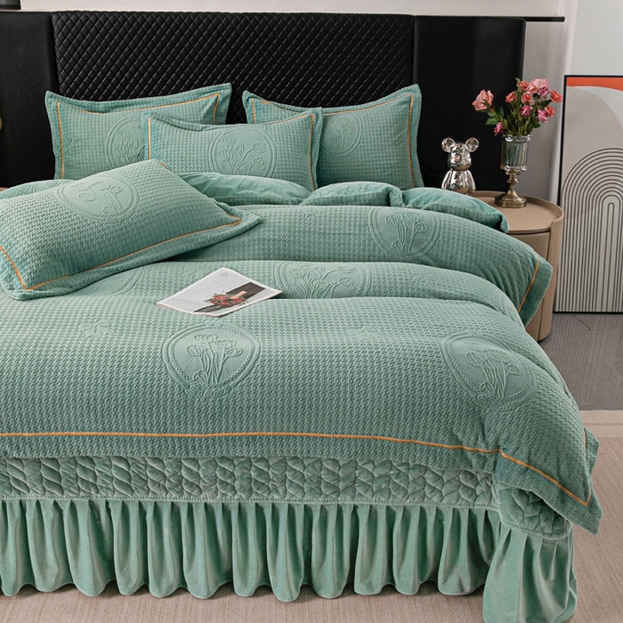 莉迪娅 2026新款立体雕花牛奶绒床盖四件套-轻奢花语 轻奢花语-蔚蓝