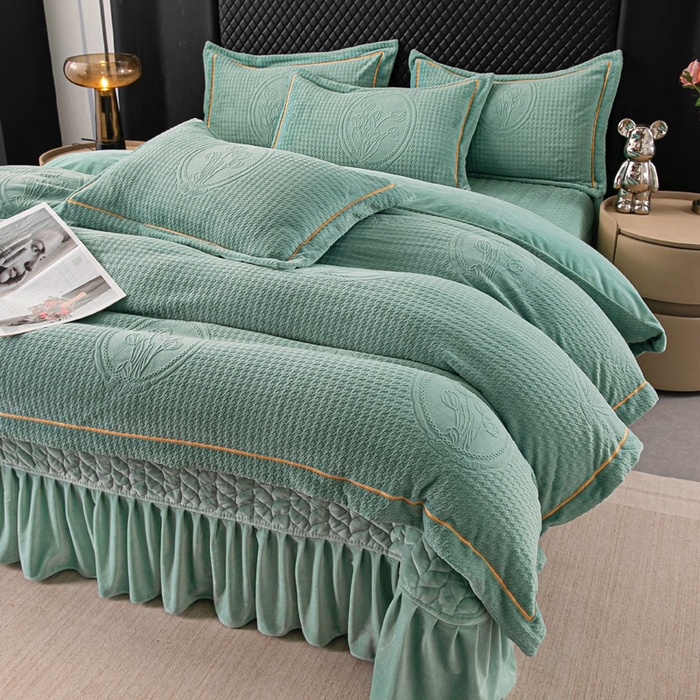 91家纺网 家纺一手货源 找家纺 莉迪娅 2026新款立体雕花牛奶绒床盖四件套-轻奢花语 轻奢花语-蔚蓝