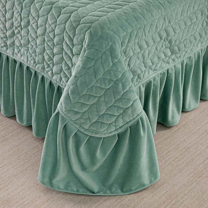 91家纺网 家纺一手货源 找家纺 莉迪娅 2026新款立体雕花牛奶绒床盖四件套-轻奢花语 轻奢花语-蔚蓝