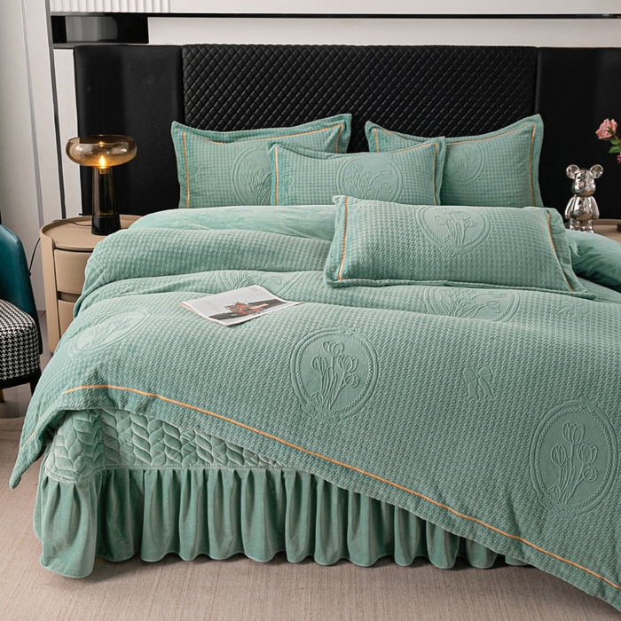 91家纺网 家纺一手货源 找家纺 莉迪娅 2026新款立体雕花牛奶绒床盖四件套-轻奢花语 轻奢花语-蔚蓝