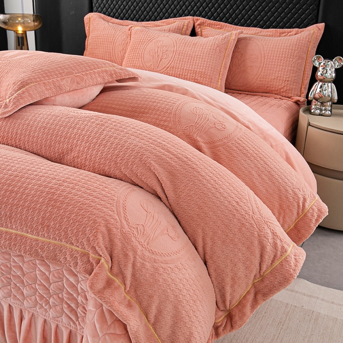 91家纺网 家纺一手货源 找家纺 莉迪娅 2026新款立体雕花牛奶绒床盖四件套-轻奢花语 轻奢花语-橘色