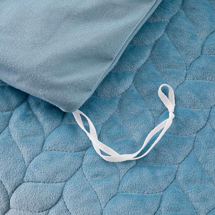 91家纺网 家纺一手货源 找家纺 莉迪娅 2026新款立体雕花牛奶绒床盖四件套-轻奢花语 轻奢花语-蓝色