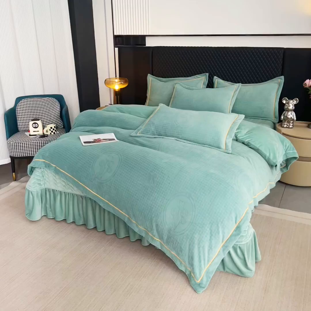 91家纺网 家纺一手货源 找家纺 莉迪娅 2026新款立体雕花牛奶绒床盖四件套-轻奢花语 轻奢花语-蔚蓝