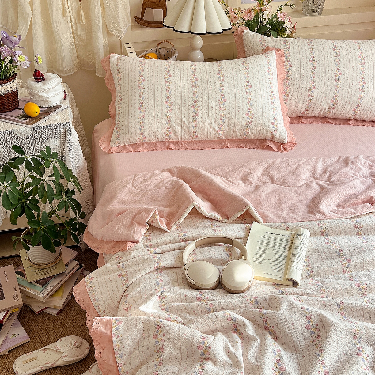 91家纺网 家纺一手货源 找家纺 瑞禾家纺 2026新款彩色花边木棉皱皱纱夏被四件套 扶摇