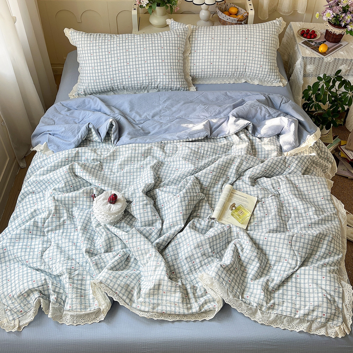 91家纺网 家纺一手货源 找家纺 瑞禾家纺 2026新款彩色花边木棉皱皱纱夏被四件套 甜心格格