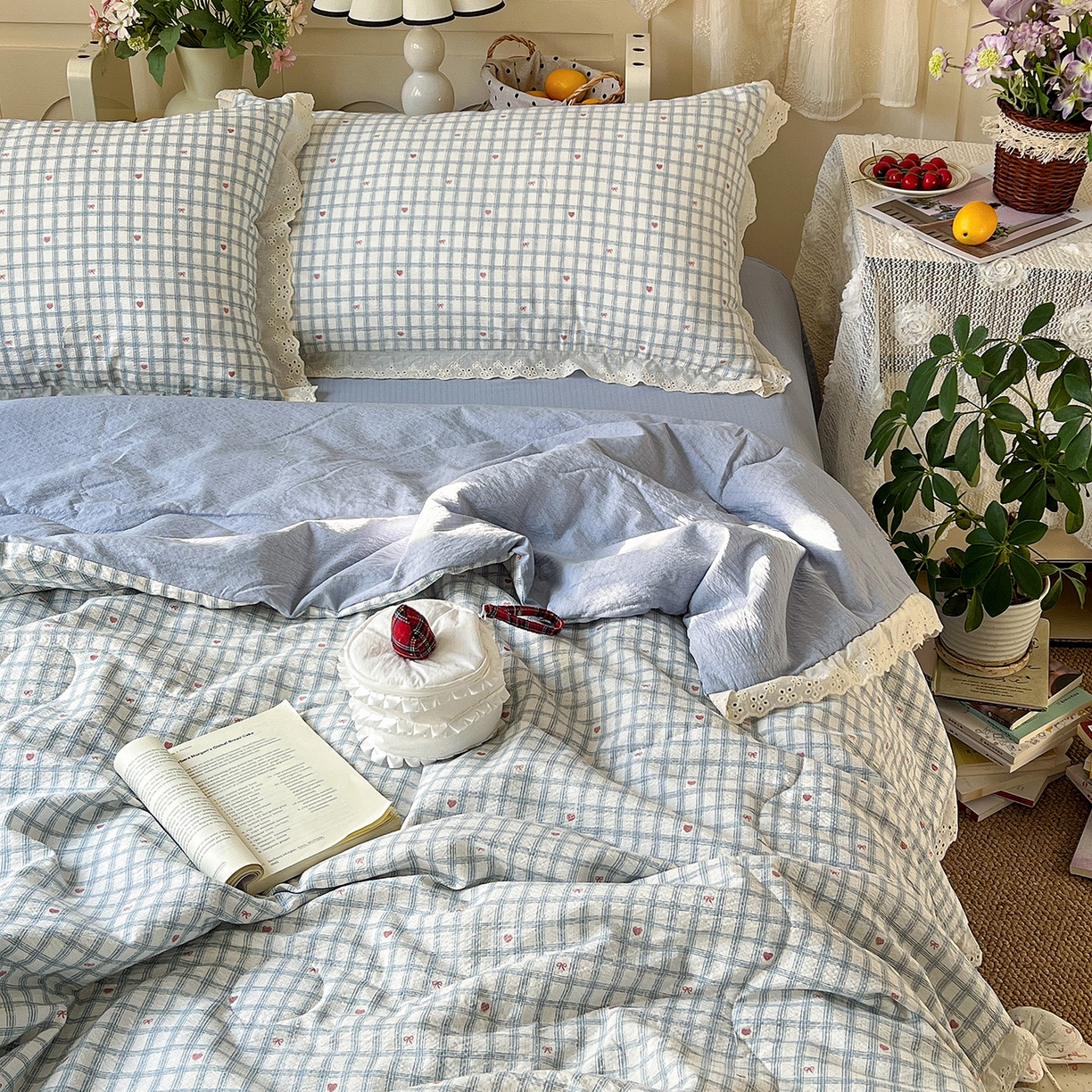 91家纺网 家纺一手货源 找家纺 瑞禾家纺 2026新款彩色花边木棉皱皱纱夏被四件套 甜心格格