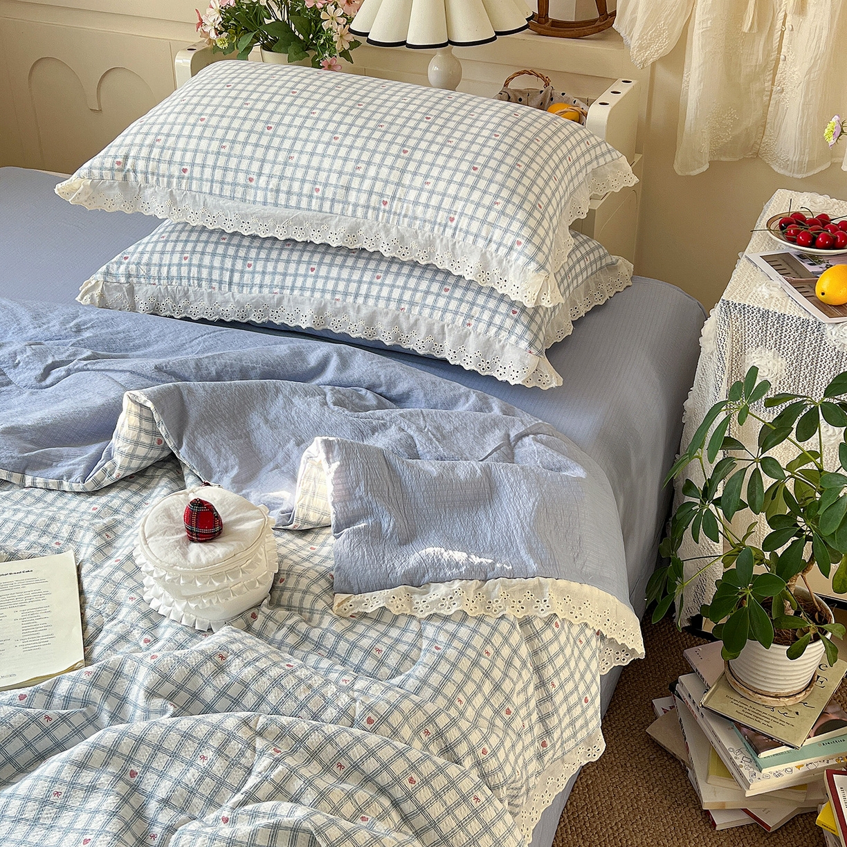 91家纺网 家纺一手货源 找家纺 瑞禾家纺 2026新款彩色花边木棉皱皱纱夏被四件套 甜心格格