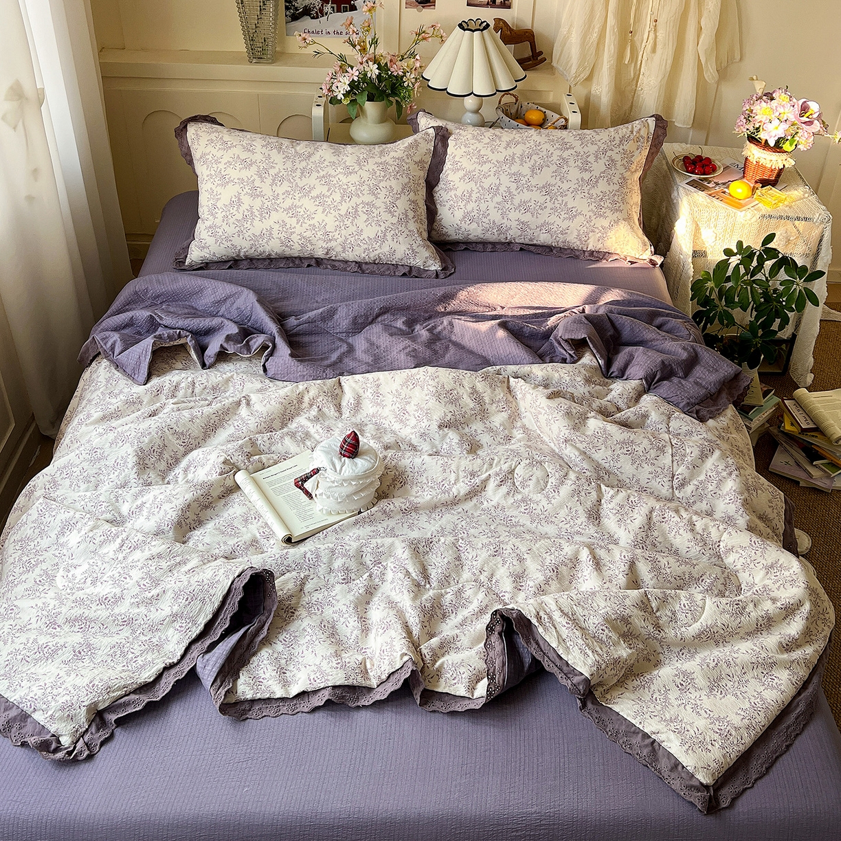 91家纺网 家纺一手货源 找家纺 瑞禾家纺 2026新款彩色花边木棉皱皱纱夏被四件套 紫烟