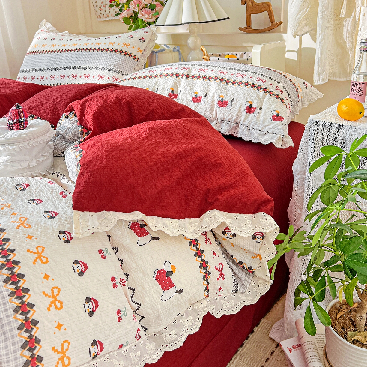 91家纺网 家纺一手货源 找家纺 瑞禾家纺 2026新款泡芙纱花边四件套 费尔岛狗狗